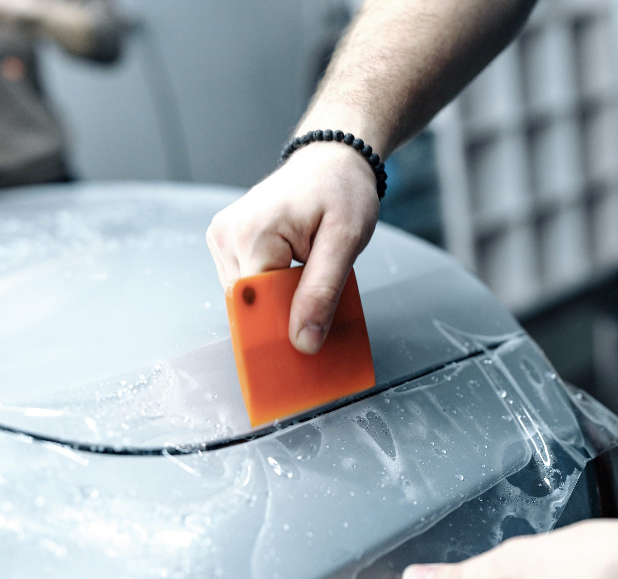 Aplikacja folii ochronnej PPF na samochód – detailing Zabrze